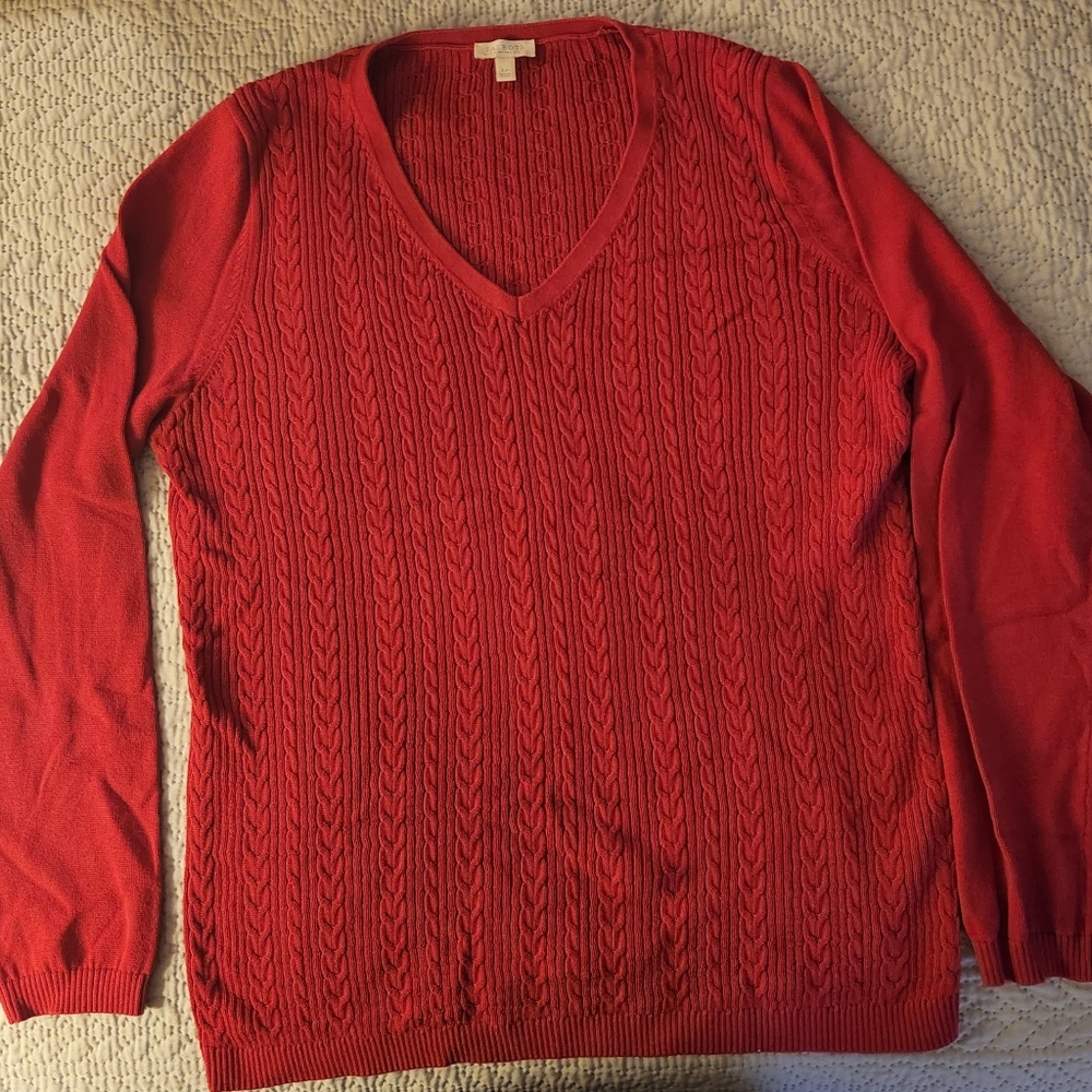 Women's sweater